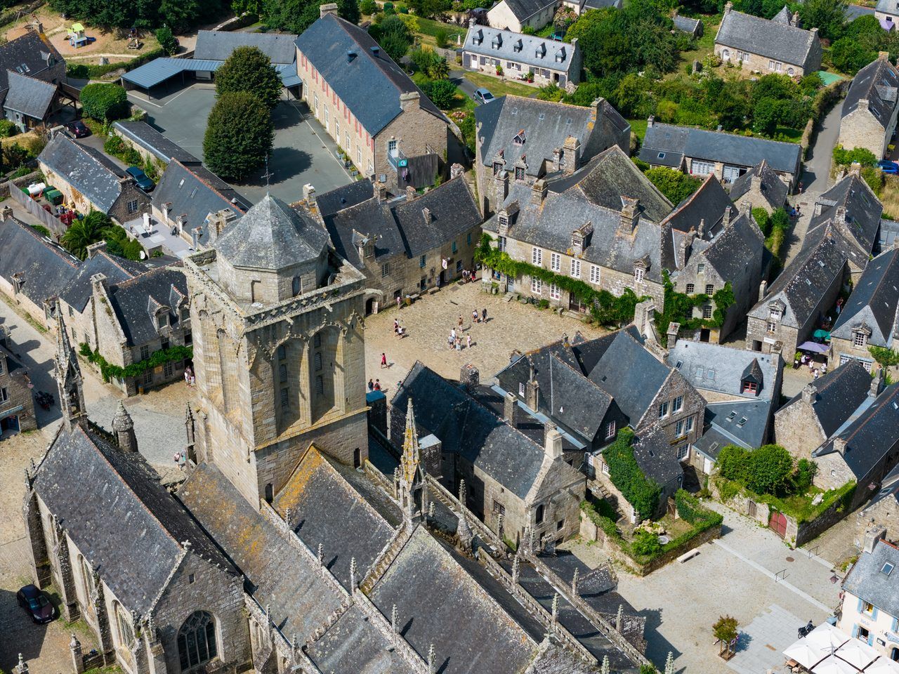 Locronan village