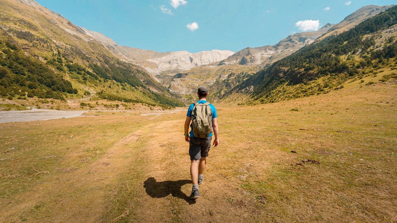 Randonnée dans les Pyrénées : le guide complet des plus beaux sentiers en 2026