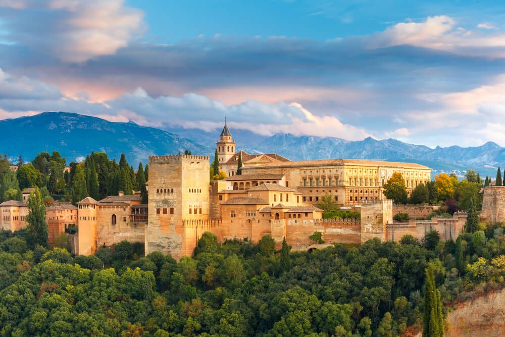 Découvrir l’Alhambra à Grenade : joyau du patrimoine espagnol