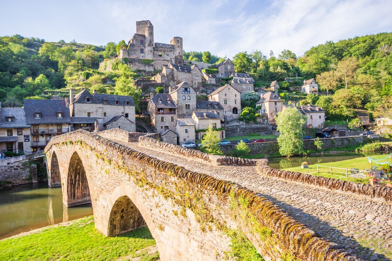 Belcastel village