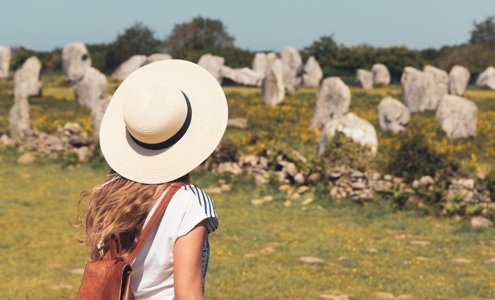 turista-alineamiento-carnac