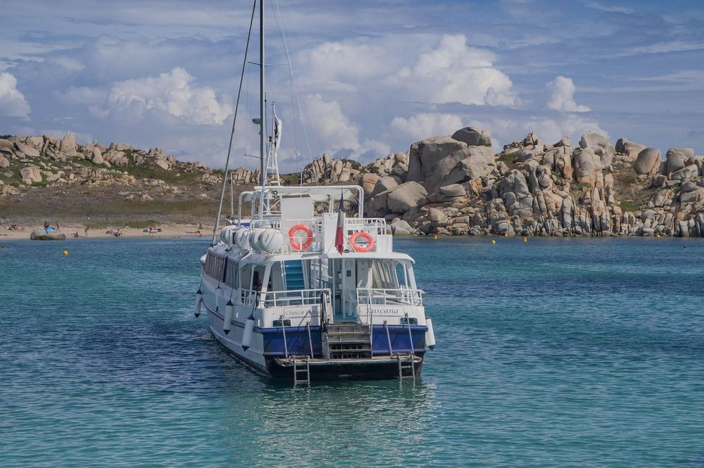 ferry-ile-lavezzi