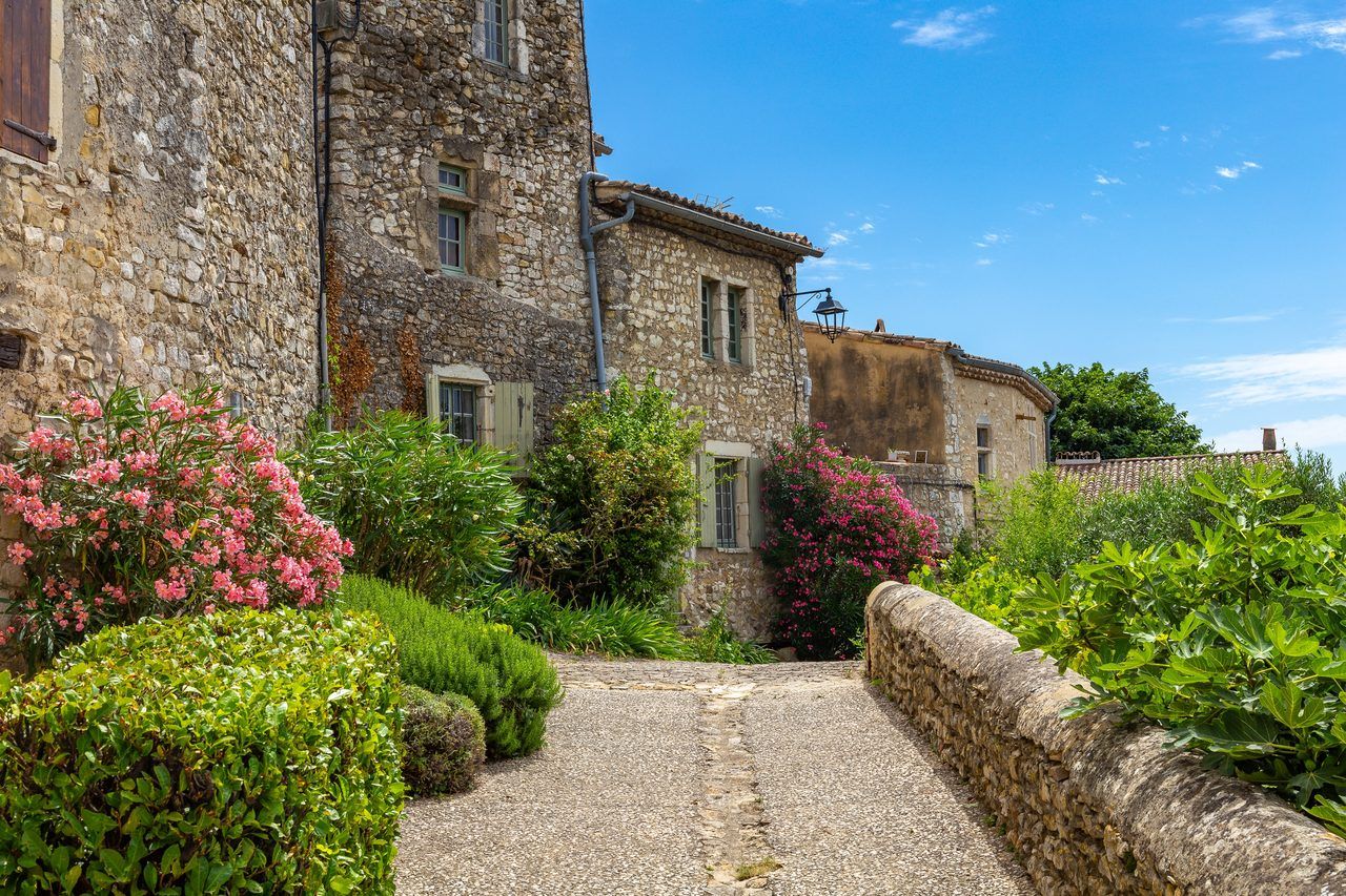 Mirmande village