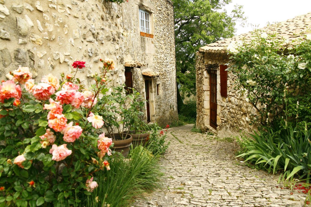 Mirmande village