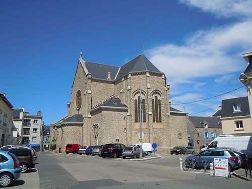 Notre-Dame de Locmaria and Quiberon Museum “Between Land and Sea” 