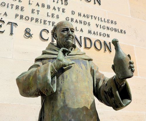 Dom Pérignon Statue