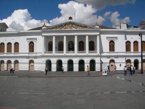 Place du théâtre