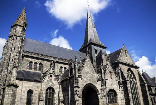 Collégiale Saint-Aubin