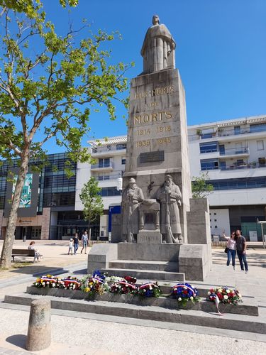 Lorient War Memorial 