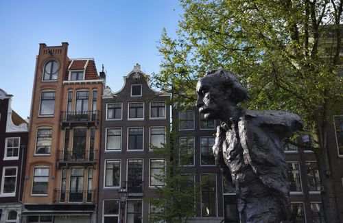 Statue de Multatuli
