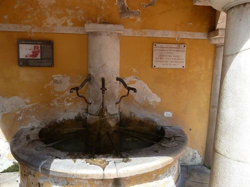 Fontaine de la place du Cap