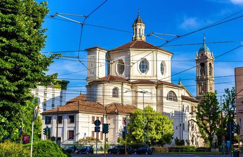 Église San Bernardino Alle Ossa
