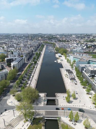 Point de vue sur le port de plaisance