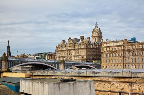 Waverley Bridge