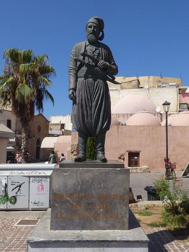 Les statues de la place Athinagoras