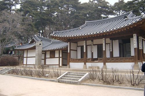 Ikseondong Hanok Village