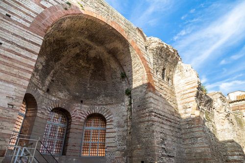 Thermes de Constantin et Musée Réattu