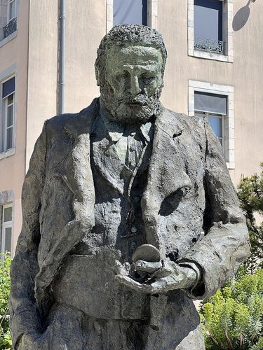 La statue de V.Hugo