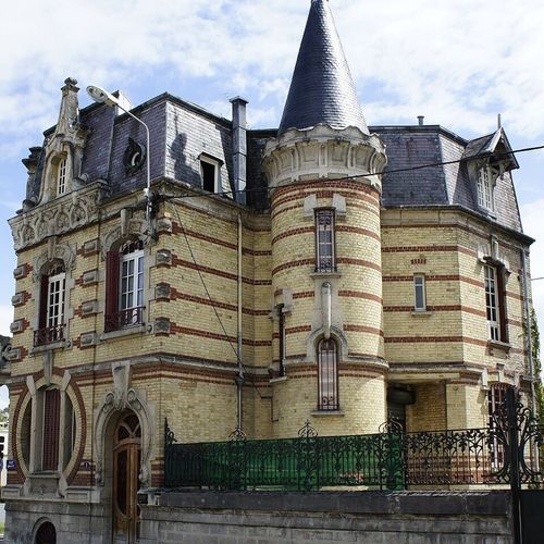 House of the Moon