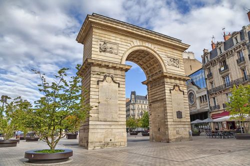 Place Darcy et Porte Guillaume