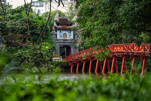 Ngoc Son Temple