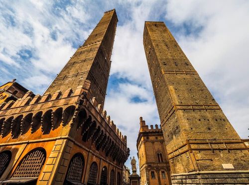 Tours Asinelli et Garisenda
