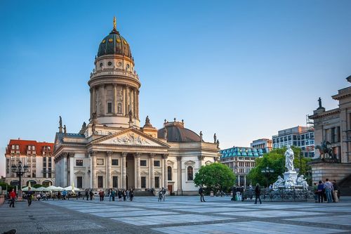 The French and German domes