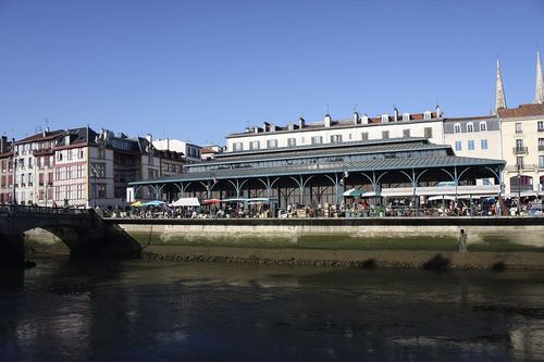 Halles de Bayonne et Maison Moulis