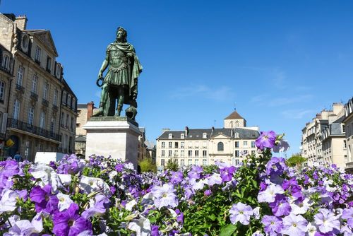 Place Saint-Sauveur