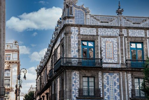 Casa de los Azulejos
