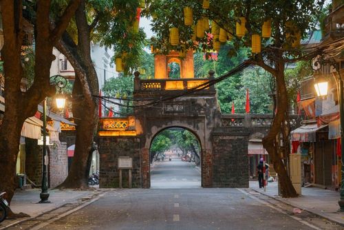 Quan Chuong Gate
