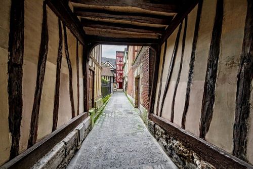 Rue des Chanoines