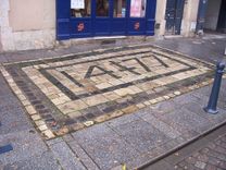 L'inscription "1477
