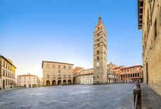 El campanile y los palacios del poder