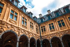 Old stock exchange
