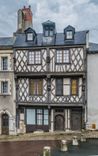 Acrobats’ House