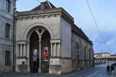 Saint-Esprit temple