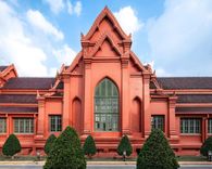 The Thawornwatthu Building