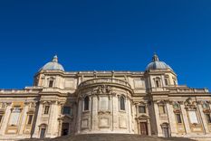 Major churches nearby