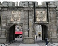 Chateaubriand Square and Saint-Vincent gate