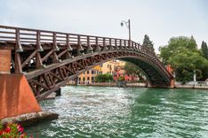 Puente de la Academia
