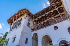 Kadare House