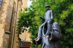 Statue of Franz Kafka, by J. Róna