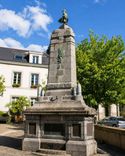 Hennebont War Memorial 