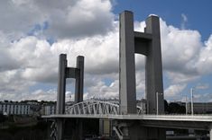 Puente de Recouvrance