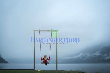 Huska i Ostangen park i Eidfjord