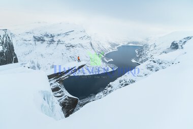 Vintertur til Trolltunga