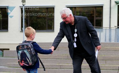 Første skuledag, Tangen skule