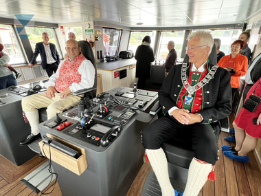 Skulebas dåp båt Måløy vidaregåande skule