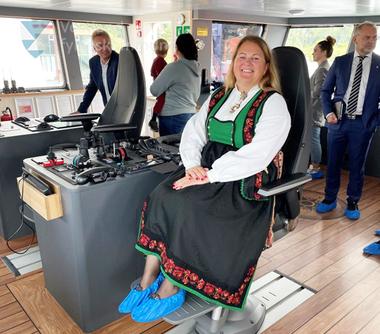 Skulebas dåp båt Måløy vidaregåande skule